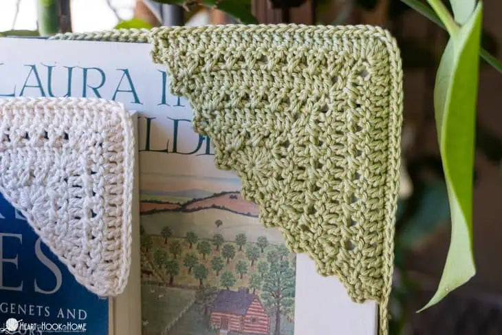 close up crochet corner bookmark stitches and flower detail