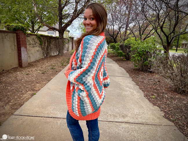 corner to corner crochet stitch detail cocoon cardigan