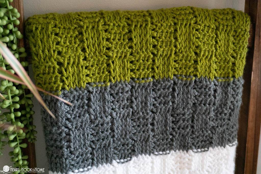 close up tunisian crochet basket weave stitch texture